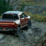 Rivian Has Started Shipping The Manual Tonneau Cover For The R1T