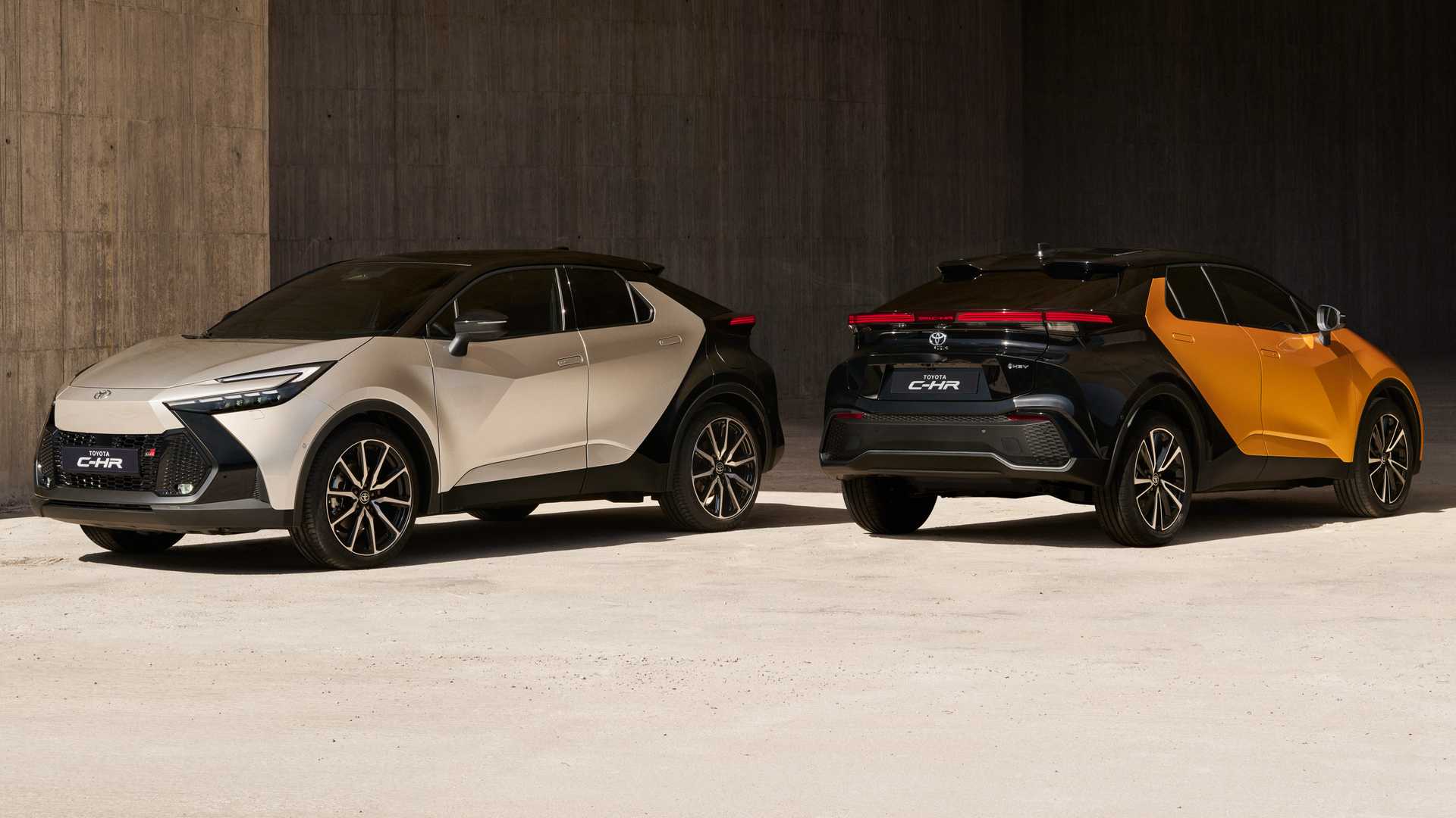 2024 Toyota C-HR Debuts With PHEV Making 223 Horsepower