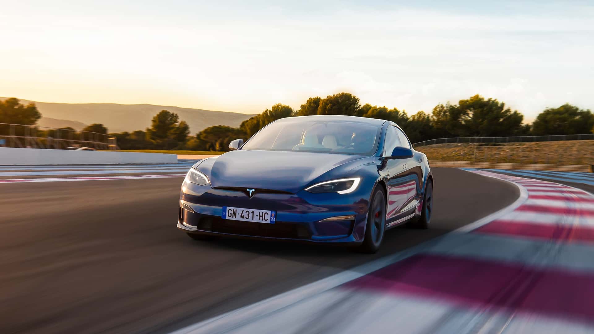 Tesla Increased Discounts On Existing Inventory Cars Up To $10,000